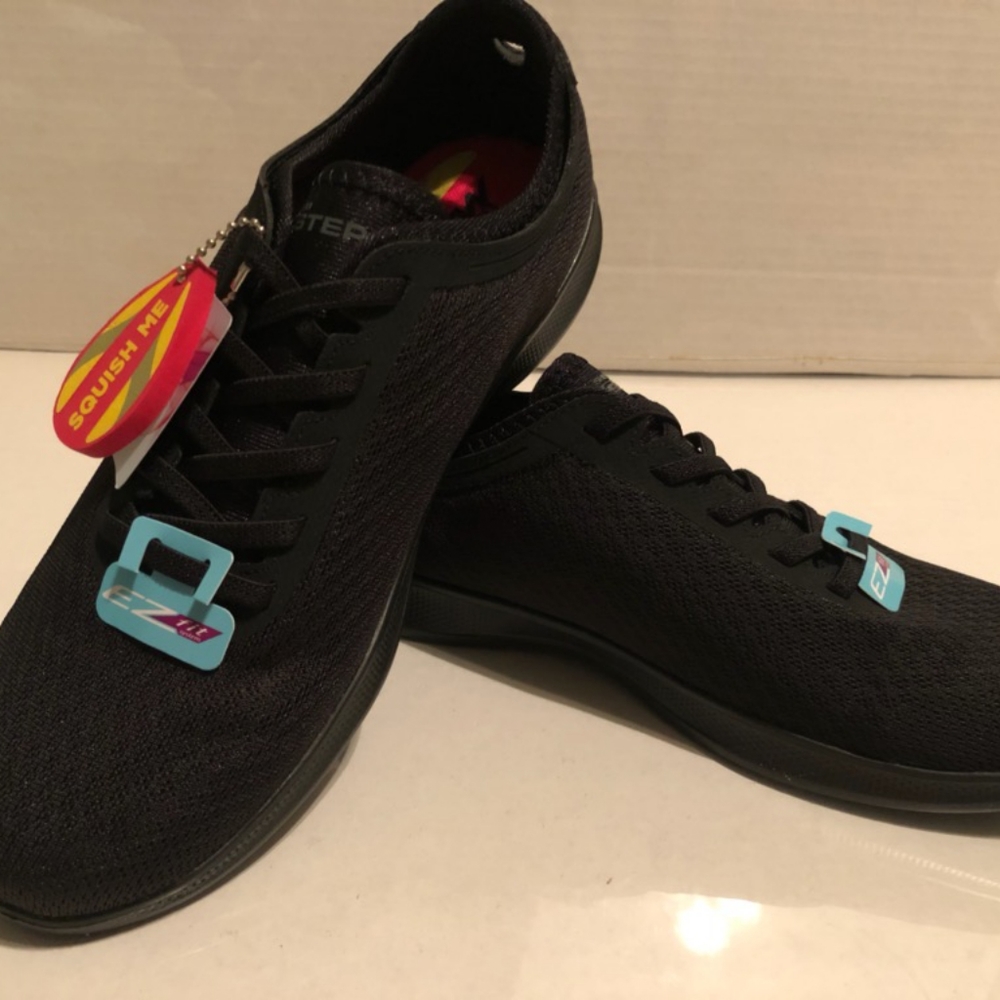 Black Skechers
